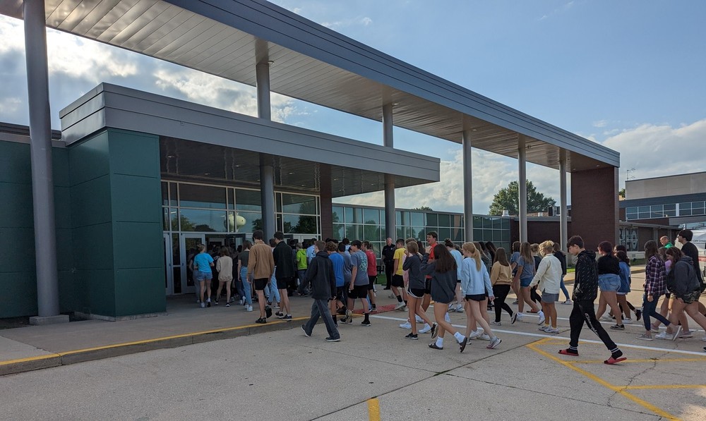 Students enter GHS