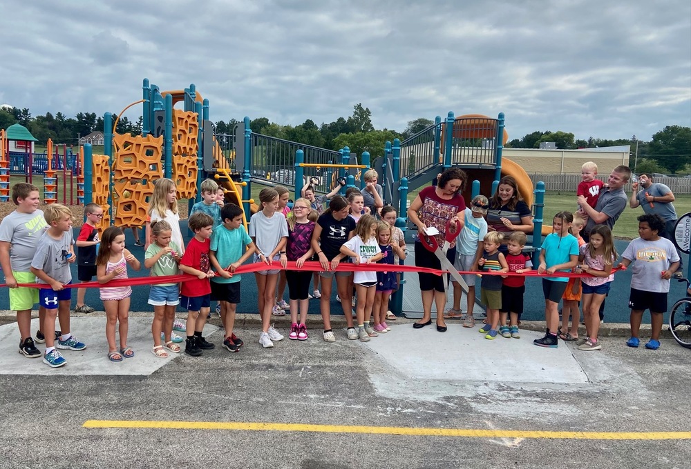 Millikin Elementary unveils new playground