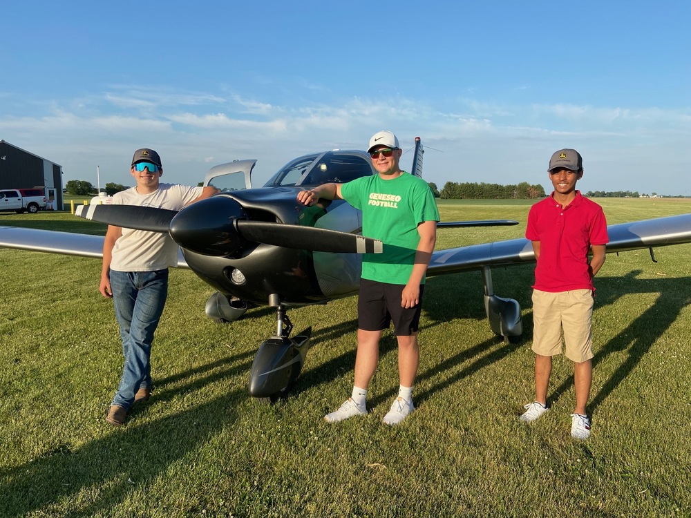 GHS students take flight with Aviation Club