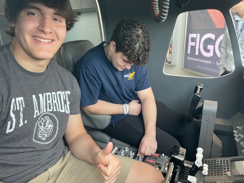 The GHS Aviation Club gets a behind-the-scenes look at the Quad Cities International Airport. 